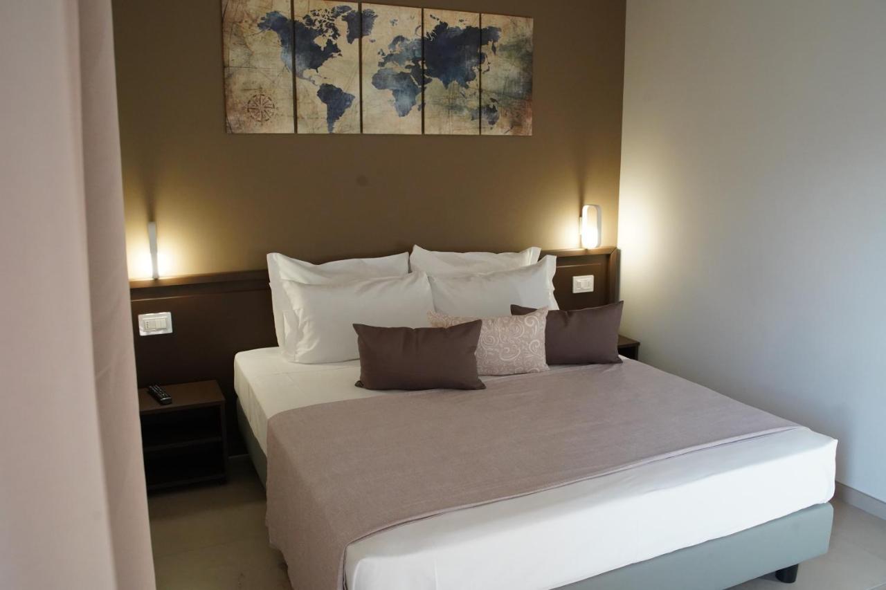 Rosy'S Rooms Patrica Экстерьер фото
