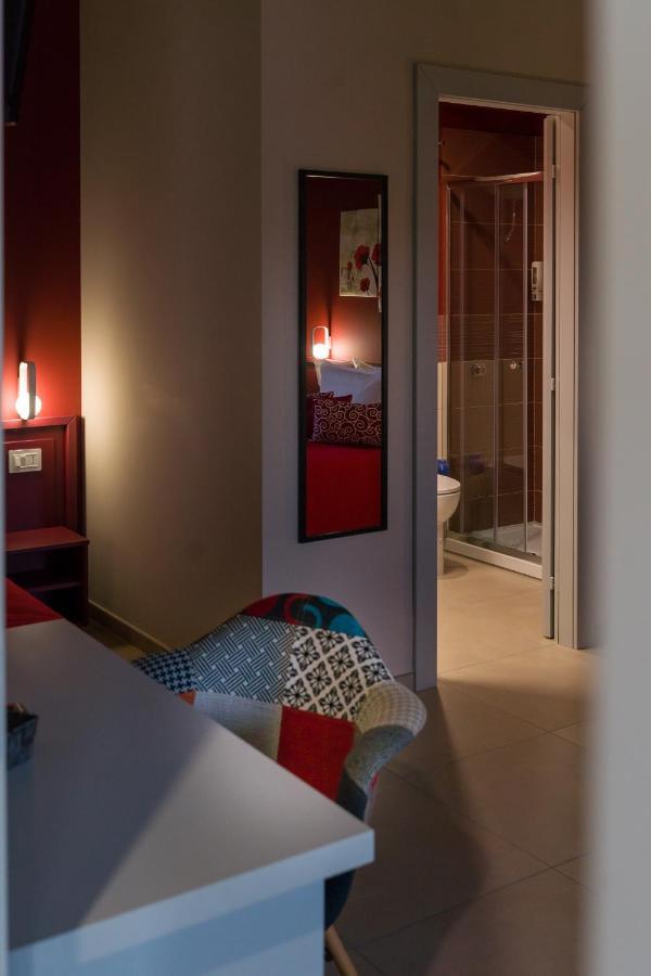 Rosy'S Rooms Patrica Экстерьер фото